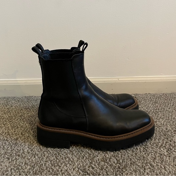 Sam Edelman Laguna Chelsea Boot in Black Leather - Picture 4 of 7